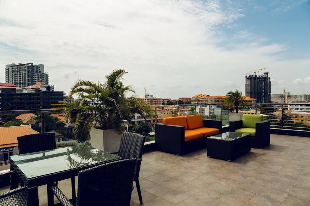 South Beach Pattaya Джомтьен Экстерьер фото